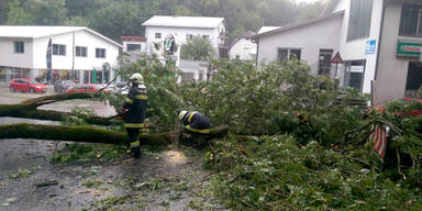 Heftige Unwetter führen zu Überflutungen