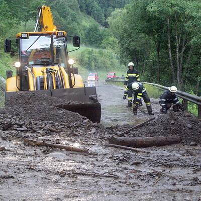 Aufräumarbeiten nach Unwettern
