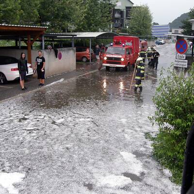 Aufräumarbeiten nach Unwettern