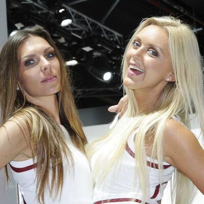 IAA 2011 - die Girls