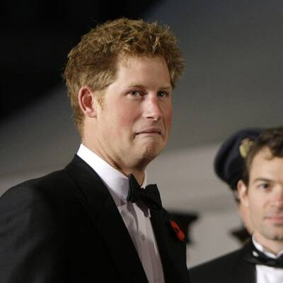 Bond-Premiere: Prinz Harry stahl 007 die Show