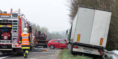 Zwei Verletzte bei Crash in OÖ