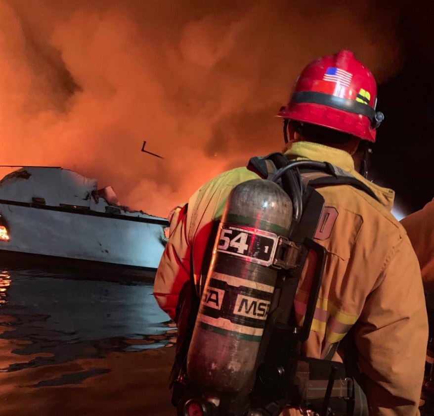 Schiff nach Inferno vor Küste gesunken: 33 Vermisste