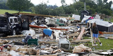 Fünf Tote nach möglichem Tornado