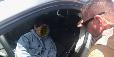 F&uuml;nfj&auml;hriger f&auml;hrt auf Autobahn - um sich Lamborghini zu kaufen