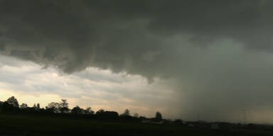 Tornado-Alarm &ndash; Stormchaser filmt Superzelle