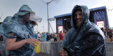 Unwetter: Nova Rock unterbrochen 