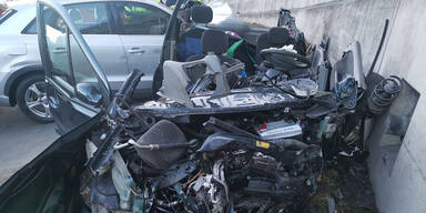 Ein Toter und ein Schwerverletzter bei Frontalcrash