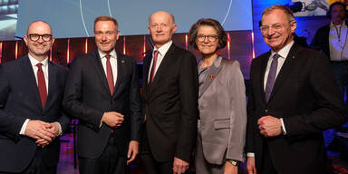 v.l. Prammer, Lindner, Gasselsberger, Haiden, Stelzer