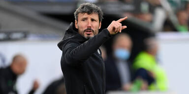 Wolfsburg feuert Coach van Bommel