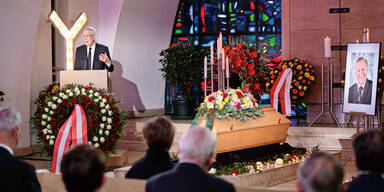 Van der Bellen bei Hugo Portischs Begr&auml;bnis