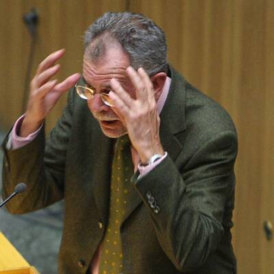 Hochs und Tiefs im Parlamentsstadion