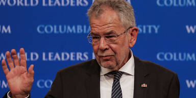 Nationalfeiertag erstmals mit Pr&auml;sident Van der Bellen