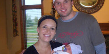 Die ersten Fotos von Vaneks Baby