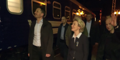 Von der Leyen besuchte Kiew und Butscha