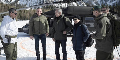 Kampfjets wollten VdB zu Landung zwingen