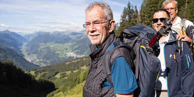 Kern und Strache auf Ibiza, VdB in den Bergen