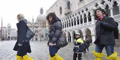 Halb Venedig steht unter Wasser