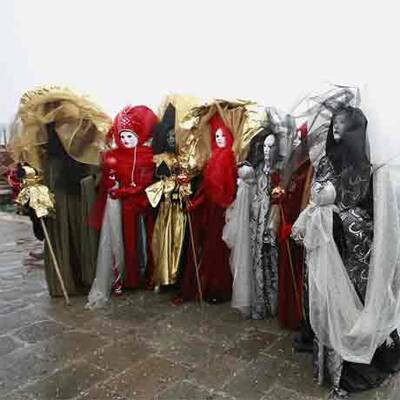 König Karneval regiert die Welt