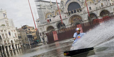 Venedig macht mit Hochwasser gute Geschäfte