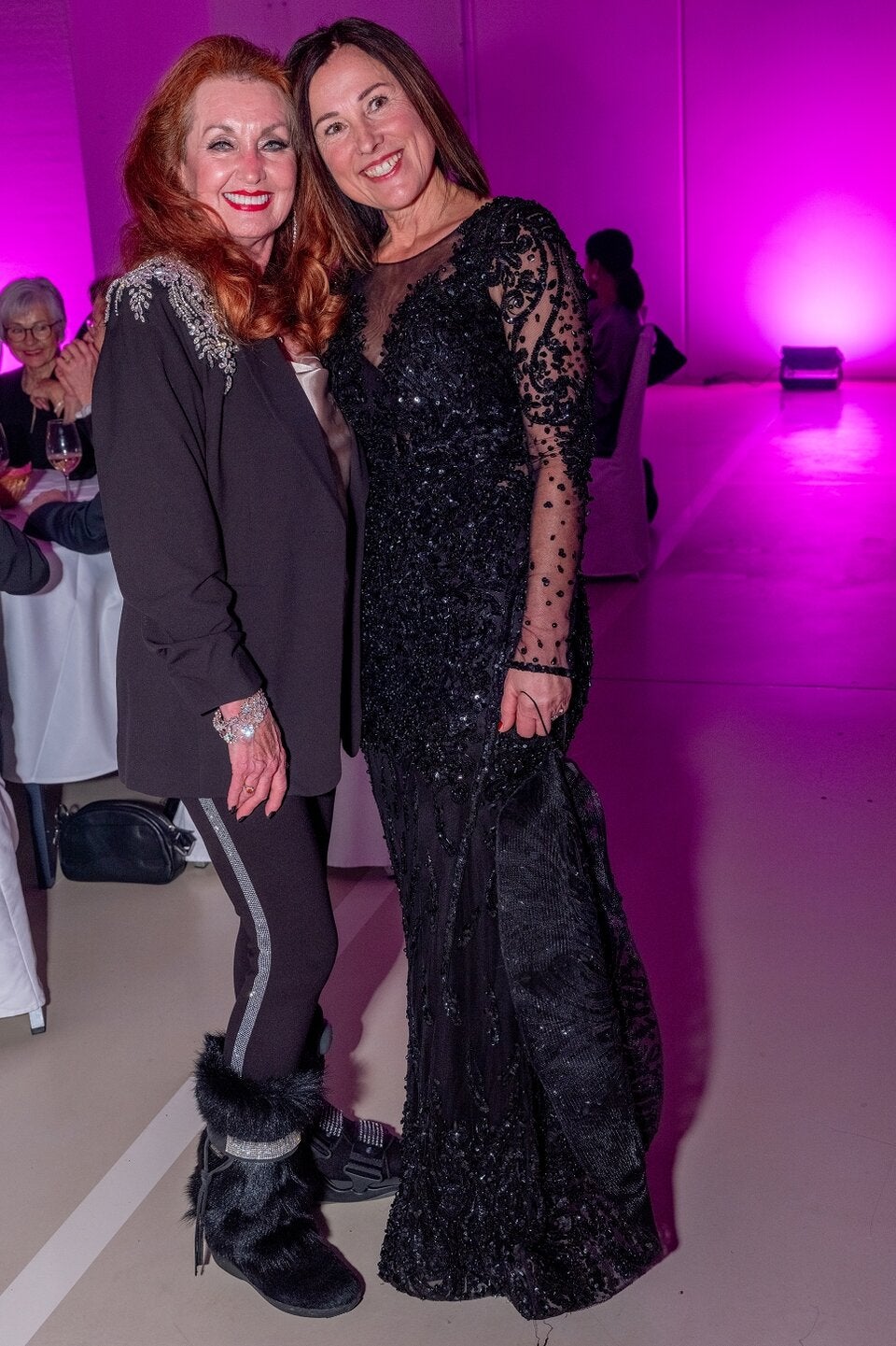 Donna Presley (links) feierte mit