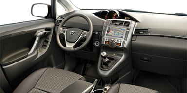 Toyota Verso 2.0 D-4D 125 DPF  im Test