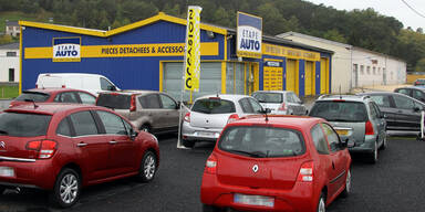 Verwahrlostes Baby in Kofferraum gefunden