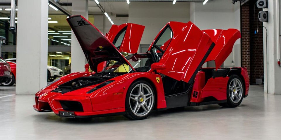 Vettel verkauft Teil seiner Ferrari-Sammlung