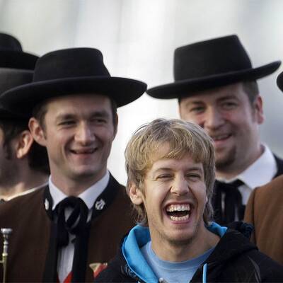 Vettels Party im Hangar-7