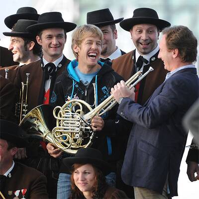 Vettels Party im Hangar-7