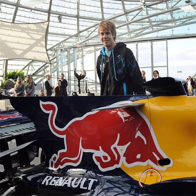 Vettels Party im Hangar-7