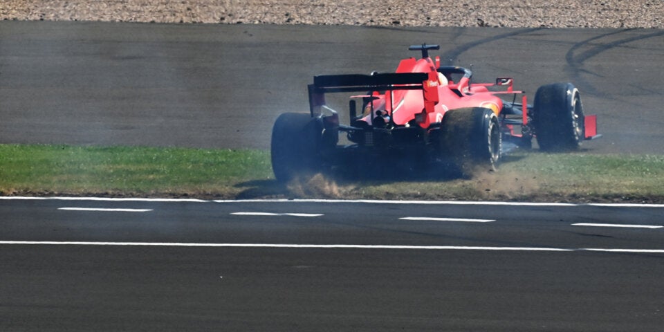 Verstappen feiert ersten Saisonsieg vor Mercedes-Duo