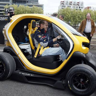 Vettel im Twizy F1