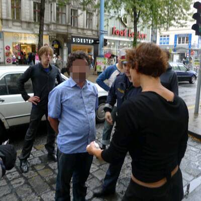 Säure-Attacke auf Tierschützer