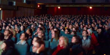 Deneuve, DJ Eidinger und Voodoo als Viennale-Hits