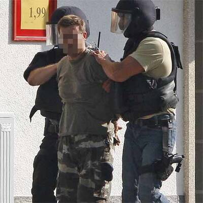 Mutmaßlicher Bombenleger gibt auf