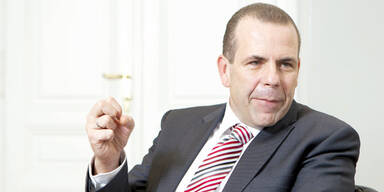 FP&Ouml;: Schweinefleisch im Kindergarten als Pflicht