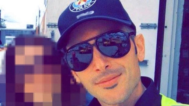 Polizisten essen Hanf-Kekse: Dann das!