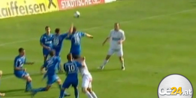 Edin Salkic greift zu unversch&auml;mten Handspiel