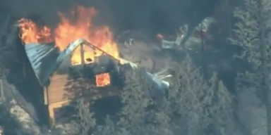 Waldbrände zwingen Tausende zur Flucht
