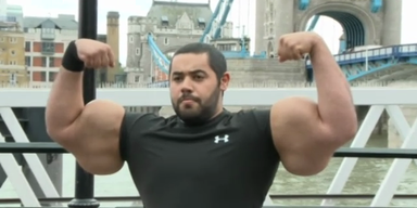 Popeye lebt! Mann hat 63,5 cm großen Bizeps