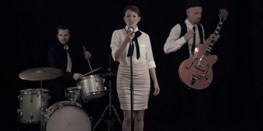 Marina Zettl - "Is It Fine"