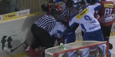 W&uuml;ste Schl&auml;gerei bei Eishockey - Match