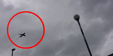 Brennende Maschine &uuml;ber London gefilmt