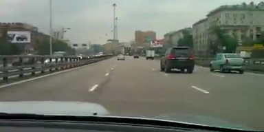 Horror-Crash: Mit &uuml;ber 200 km/h in Stau