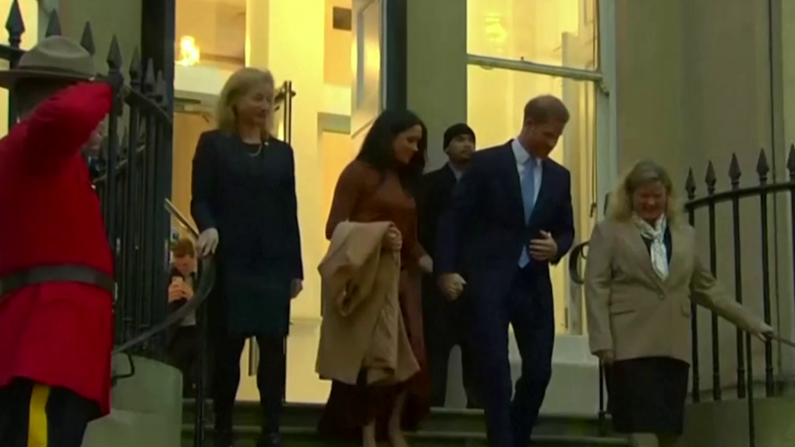 Harry und Meghan wandern aus - oe24.tv