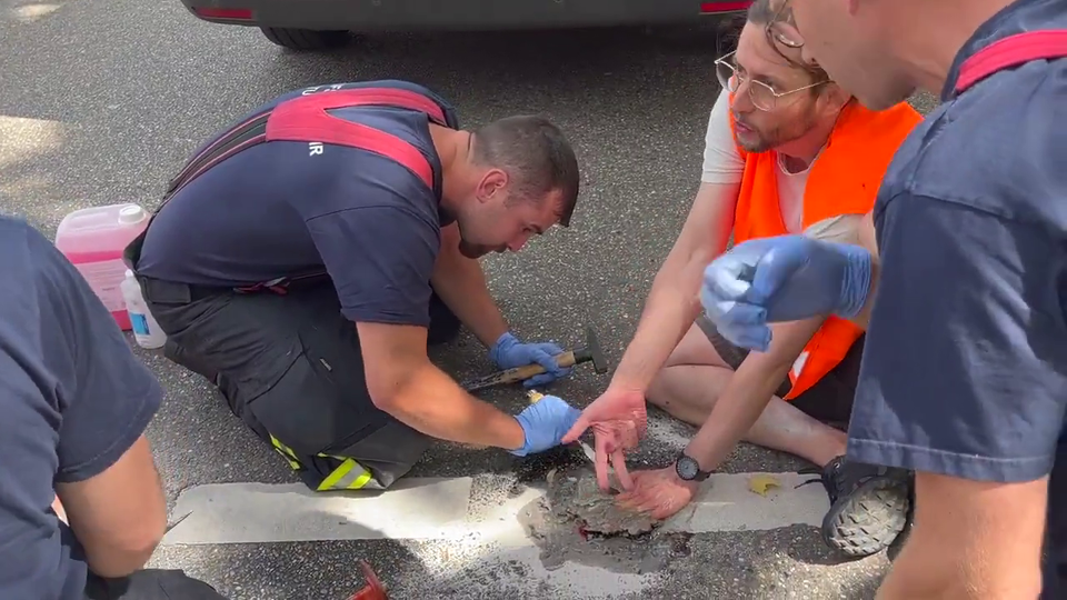 Klima-Kleber schreit wie am Spieß