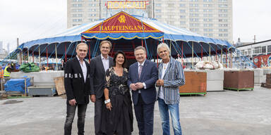 vlnr: Komponist Johnny Bertl, Intendant Roland Geyer, Kulturstadträtin Veronica Kaup-Hasler, Bürgermeister Michael Ludwig und Erfolgsautor Thomas Brezina