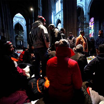Flüchtlingscamper in der Votivkirche