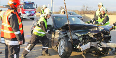 Fünf Autos krachten auf A2 ineinander  